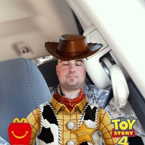 Meet your Posher, Thomas